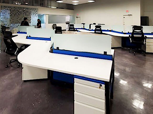 fl-west-palm-beach-offices-furniture-jetac1njmp-070221-01.jpg