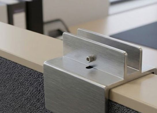U channel bracket for cubicle height extender AA18H