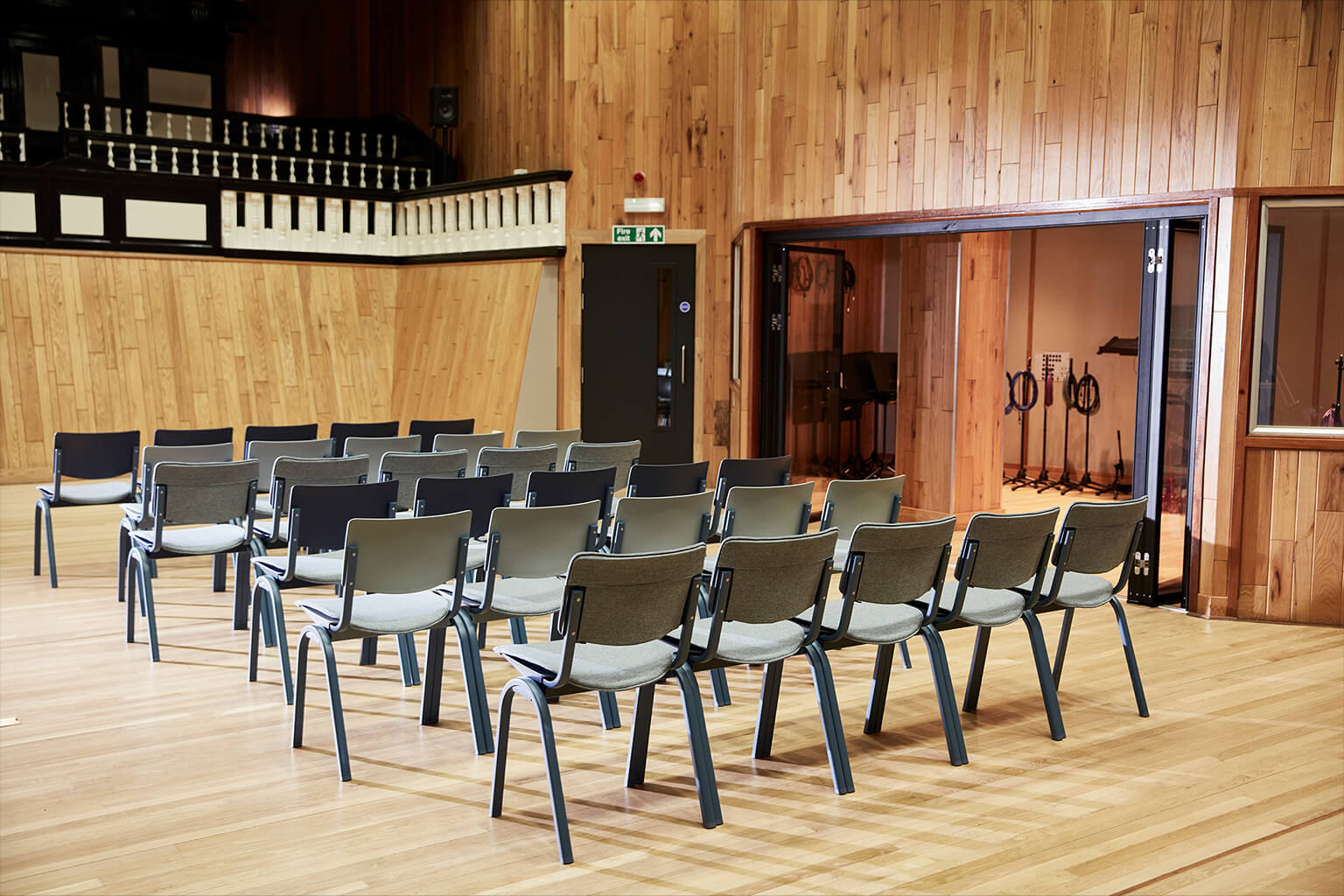 Executive and conference chairs office desk chairs contemporary guest chair blue and gray type chair space view 3