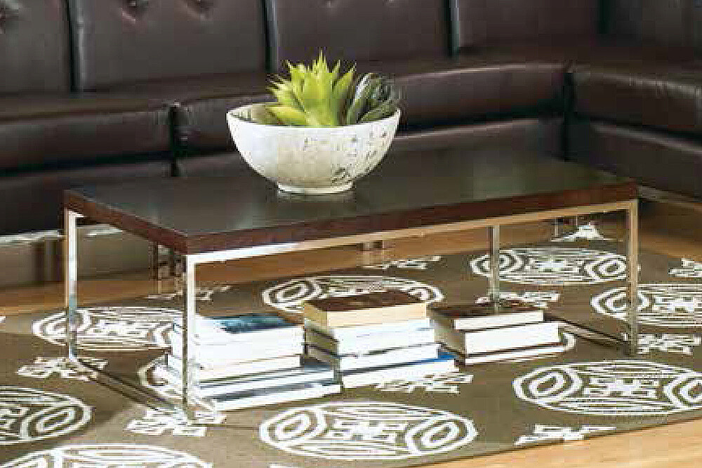 modern-chic-coffee-table-main-img.jpg